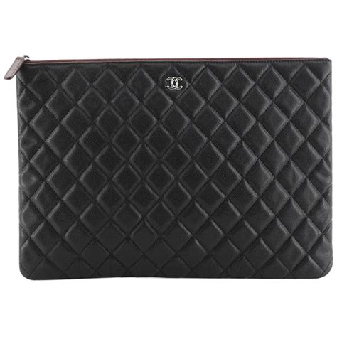 chanel o chanelle|Chanel o case large.